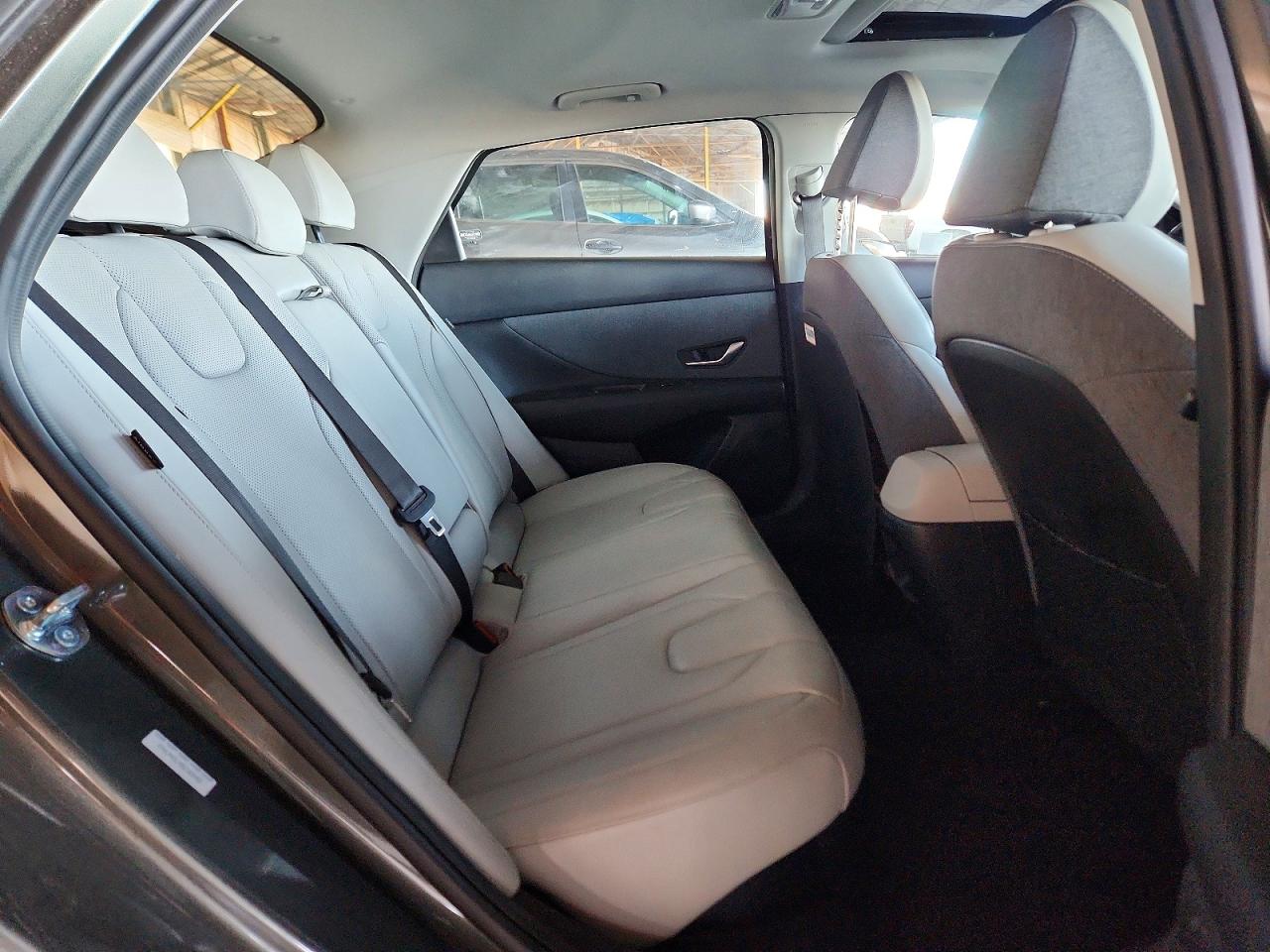 2025 HYUNDAI ELANTRA LIMITED photo 10
