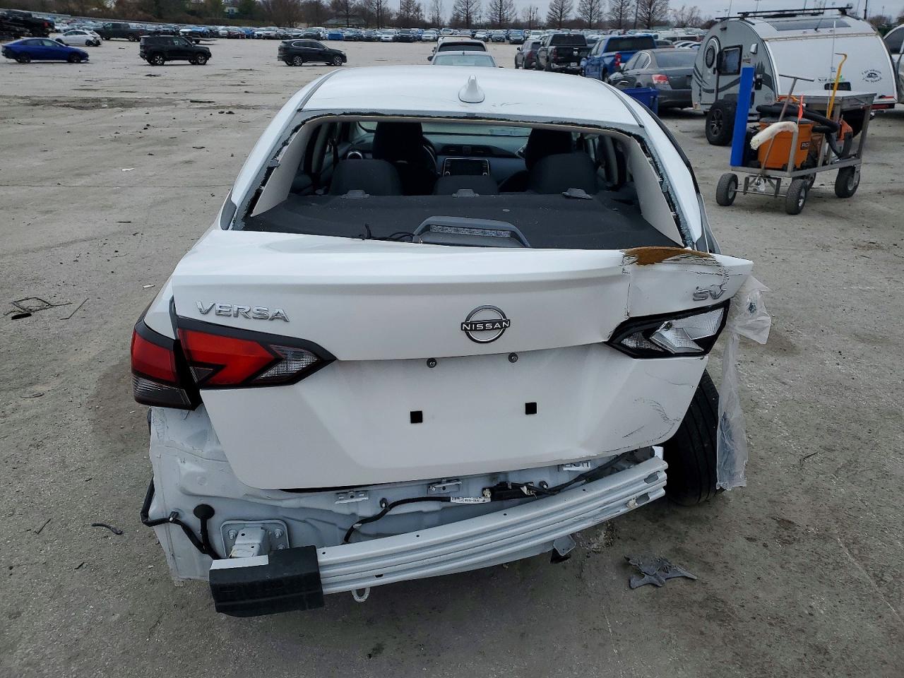 2024 NISSAN VERSA SV photo 11