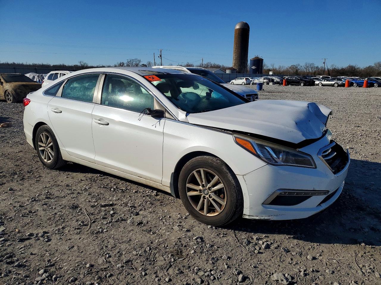 2015 HYUNDAI SONATA SE photo 4