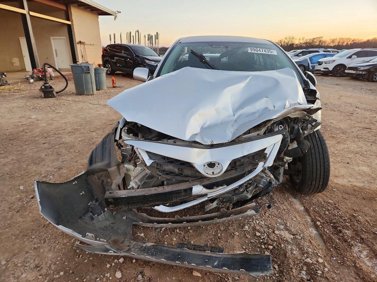 2013 TOYOTA COROLLA BASE photo 9