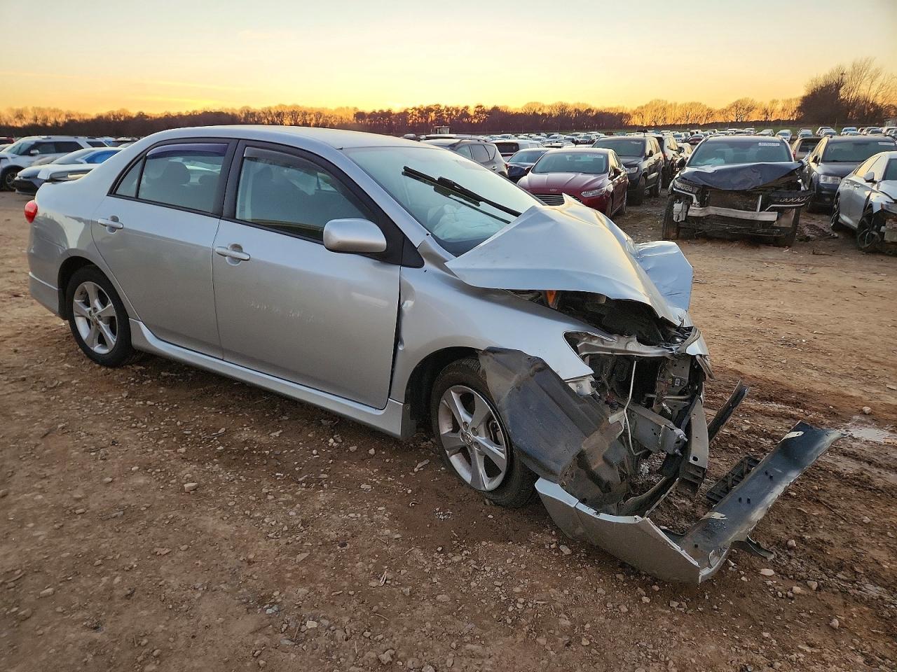 2013 TOYOTA COROLLA BASE photo 7