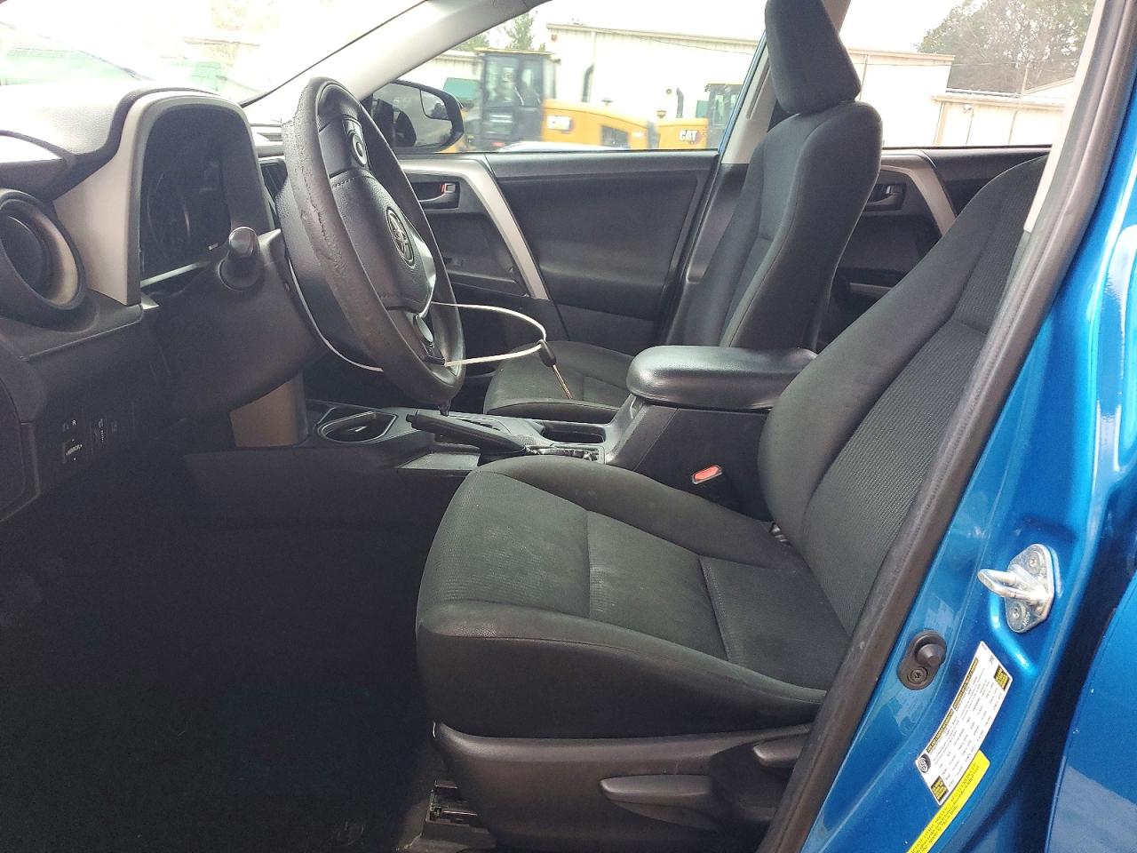 2018 TOYOTA RAV4 LE photo 7