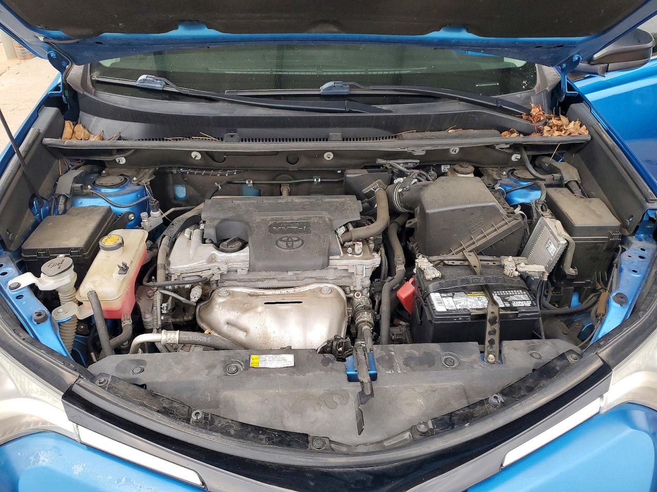 2018 TOYOTA RAV4 LE photo 12