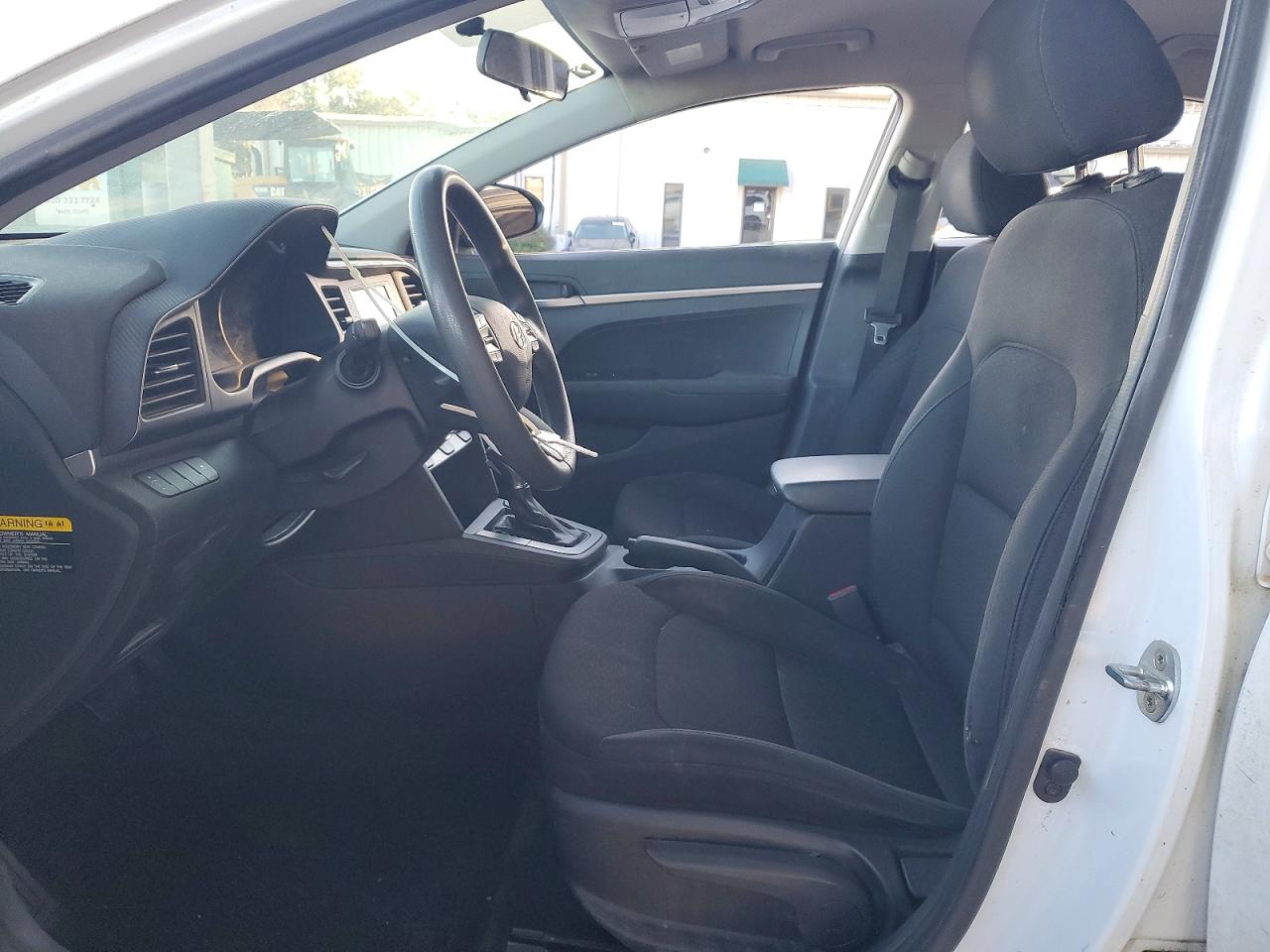 2019 HYUNDAI ELANTRA SE photo 7