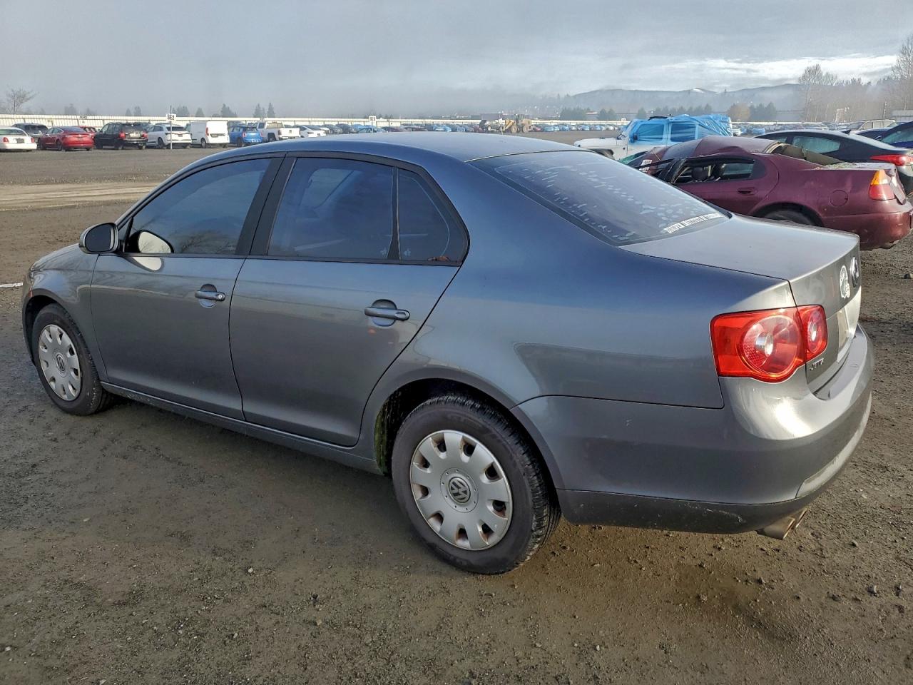 2006 VOLKSWAGEN JETTA VALUE photo 2