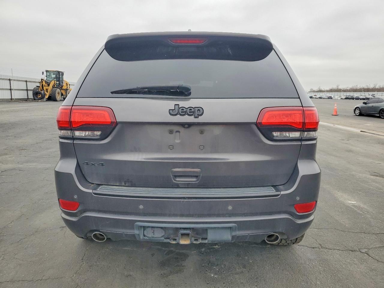 2015 JEEP GRAND CHEROKEE LAREDO photo 6