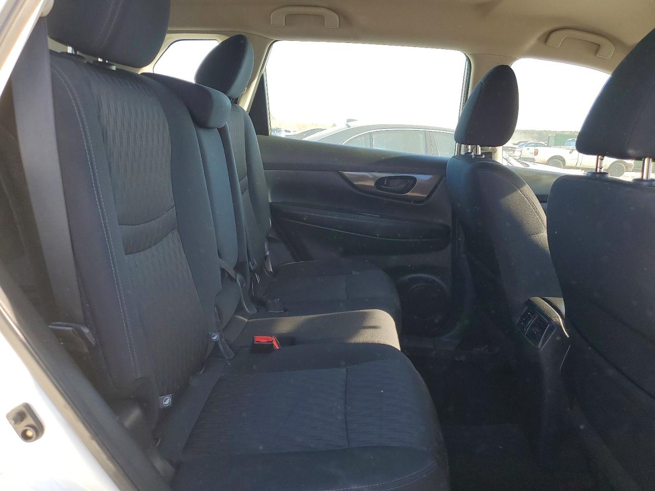 2019 NISSAN ROGUE S photo 11