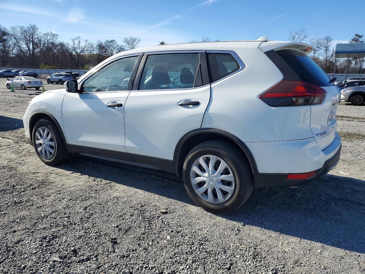 2019 NISSAN ROGUE S photo 2