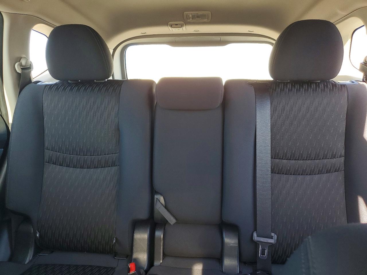 2019 NISSAN ROGUE S photo 10