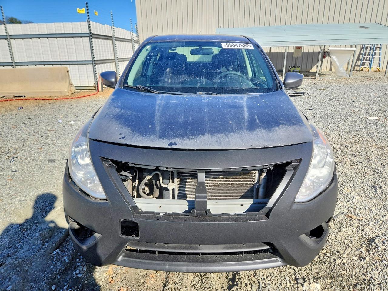 2019 NISSAN VERSA S photo 5