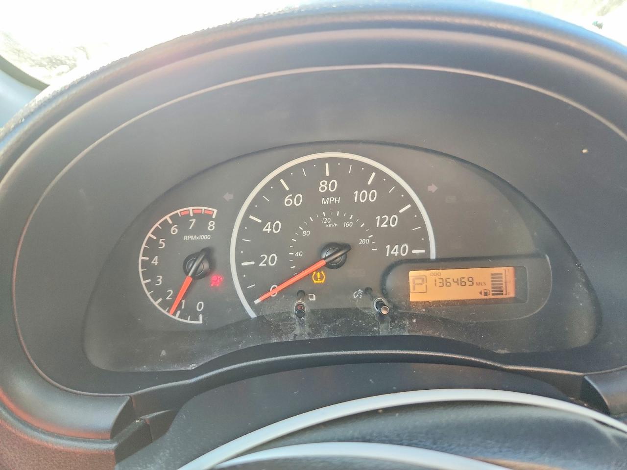 2019 NISSAN VERSA S photo 9