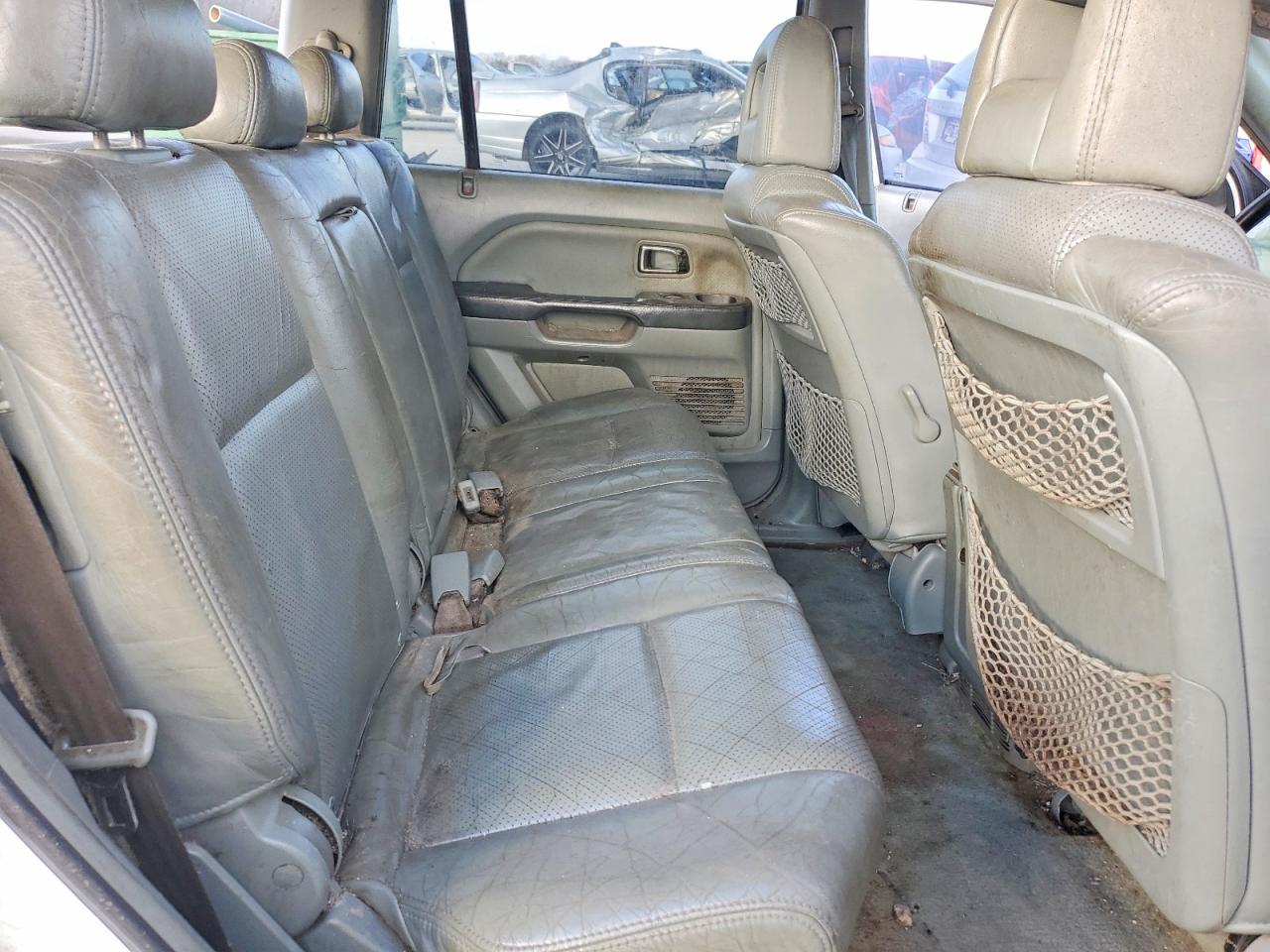 2004 HONDA PILOT EXL photo 11
