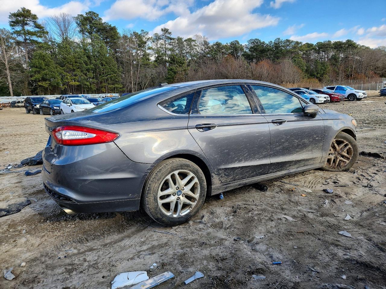 2013 FORD FUSION SE photo 3