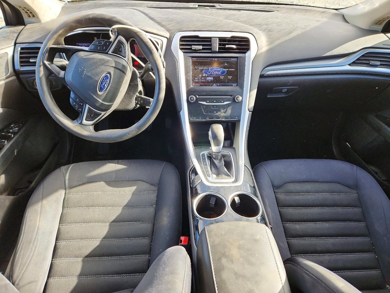 2013 FORD FUSION SE photo 8