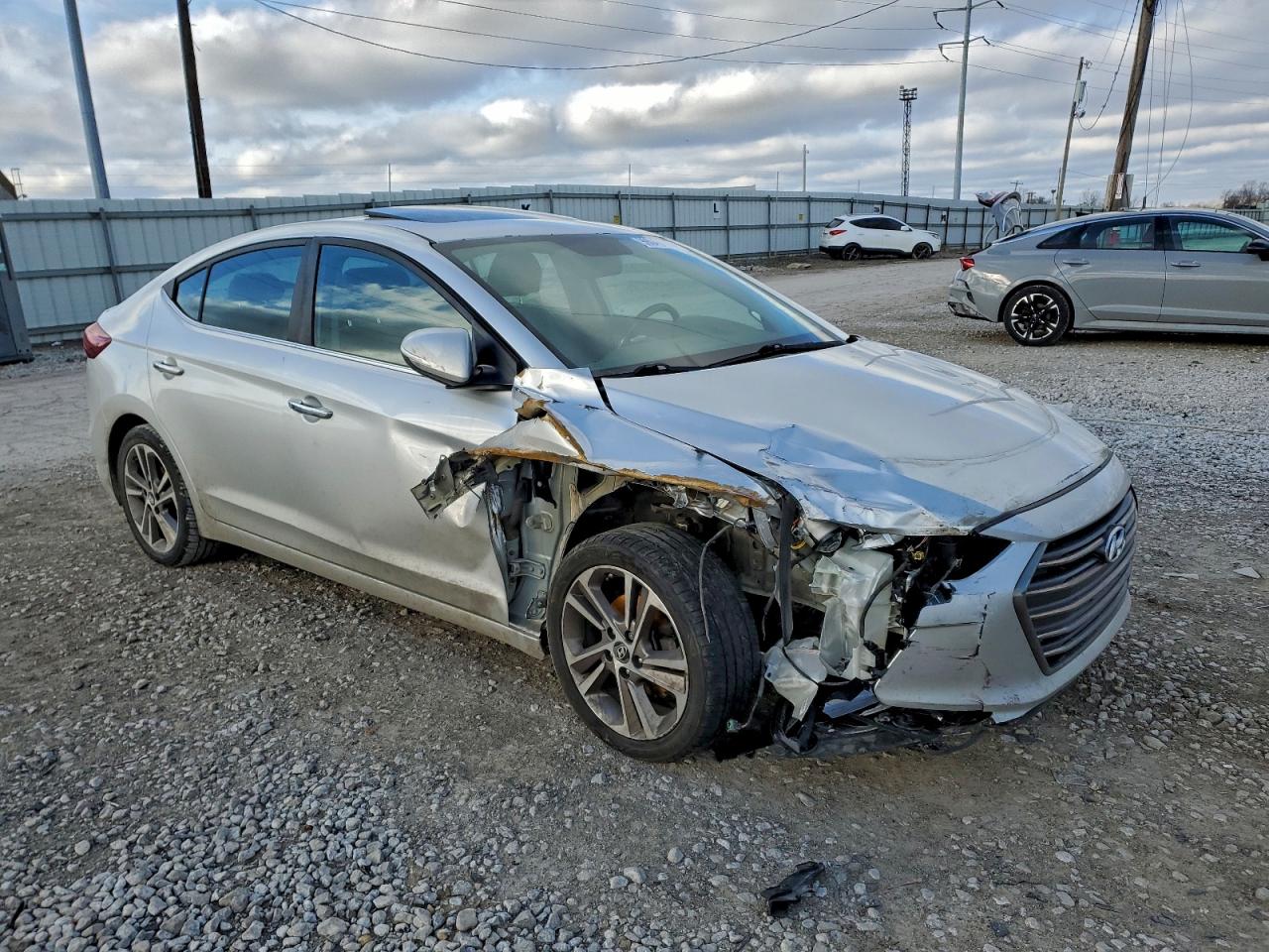 2017 HYUNDAI ELANTRA SE photo 4