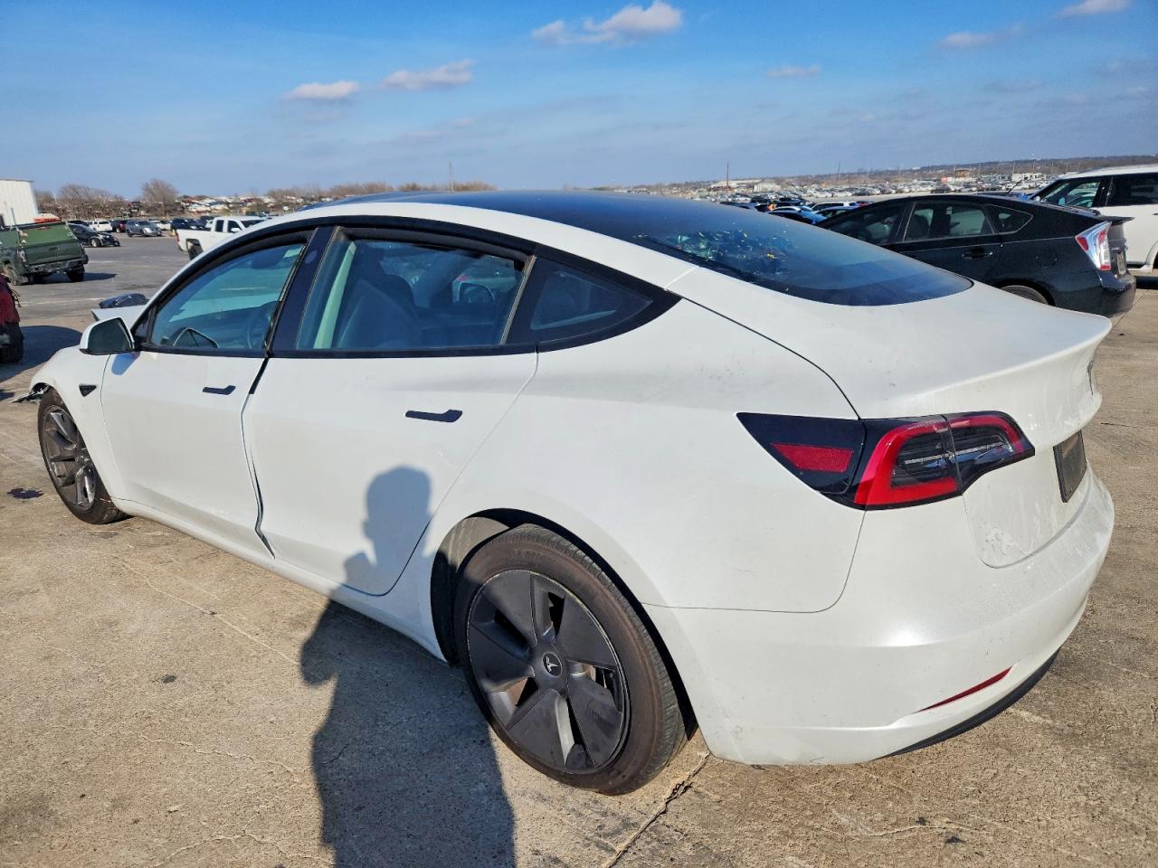 2023 TESLA MODEL 3 photo 3