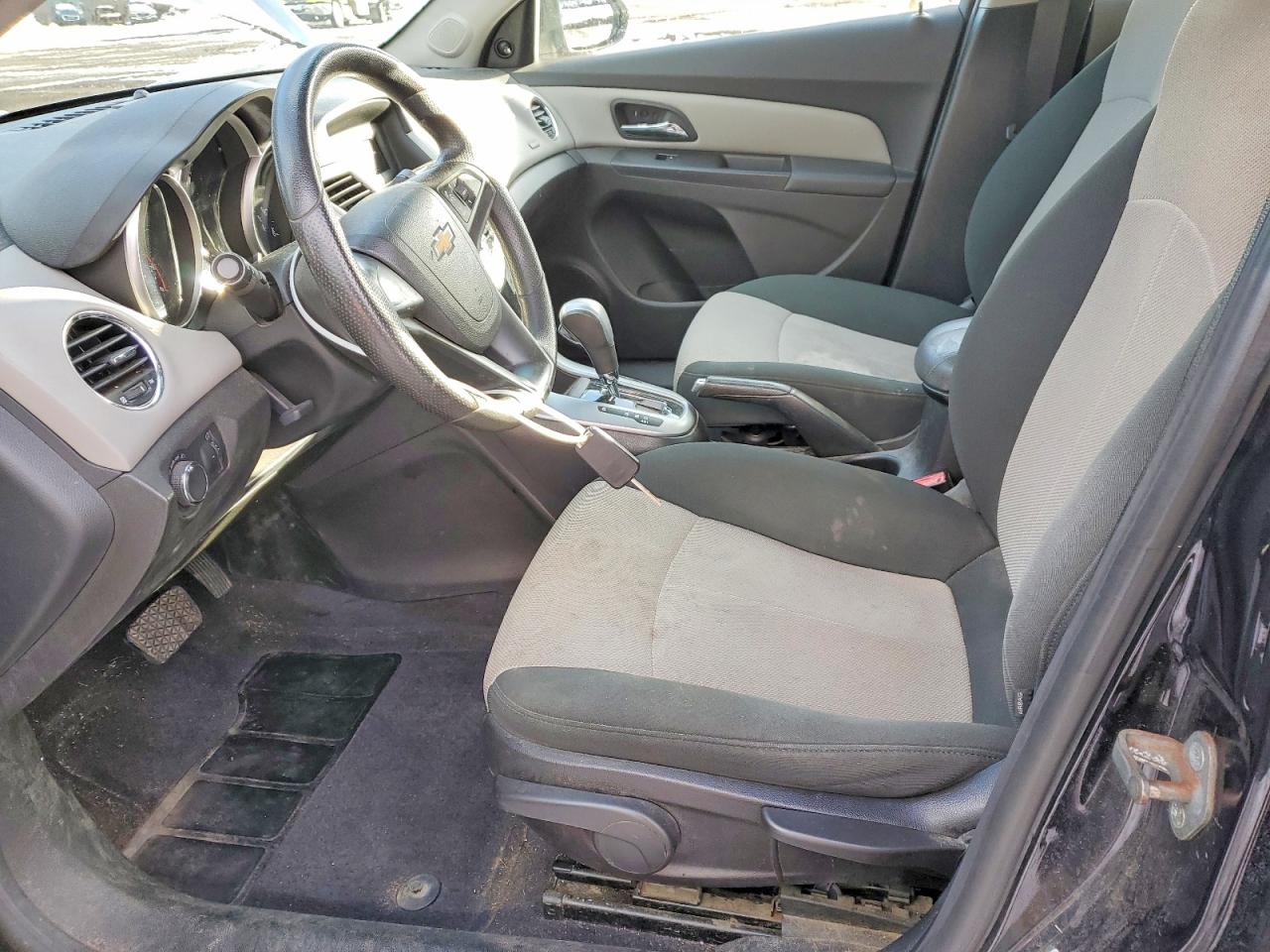 2011 CHEVROLET CRUZE LS photo 7