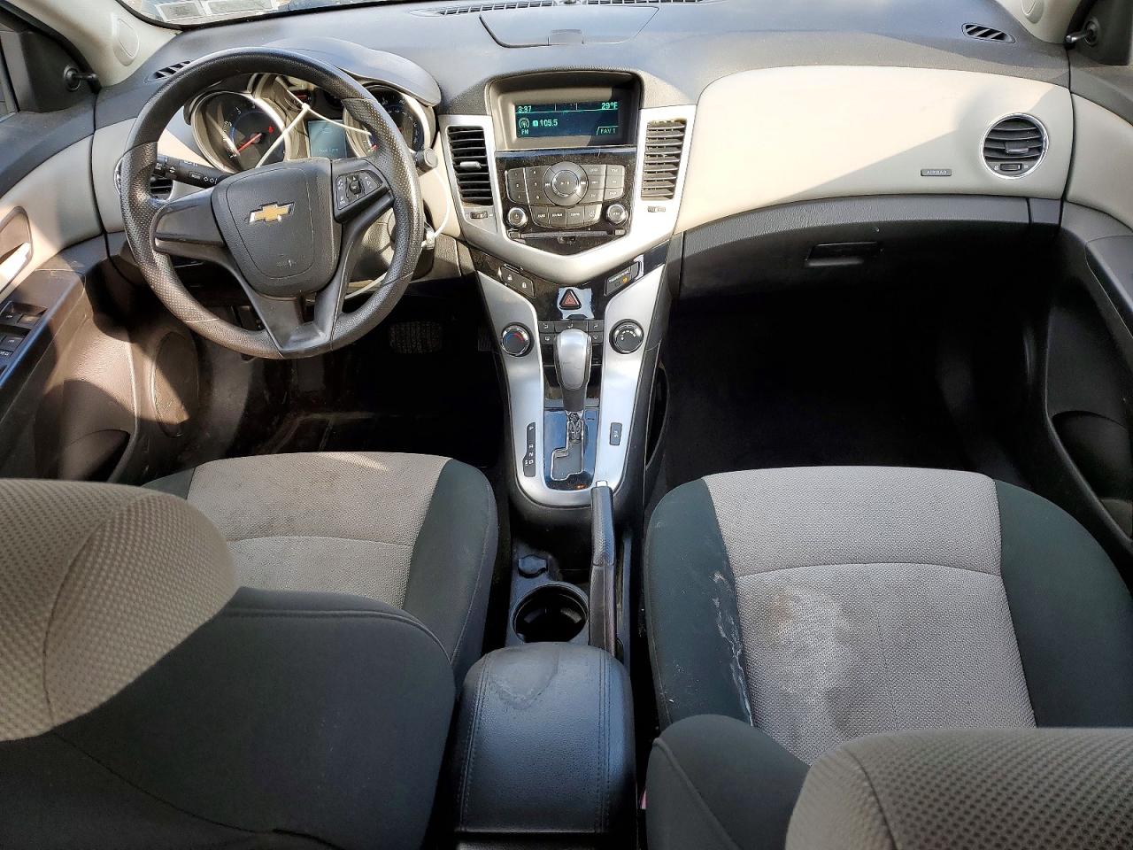 2011 CHEVROLET CRUZE LS photo 8