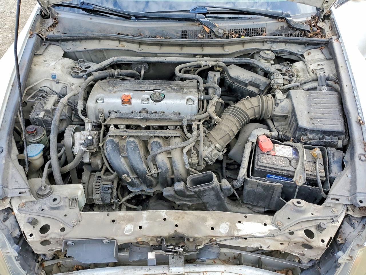 2010 HONDA ACCORD photo 11