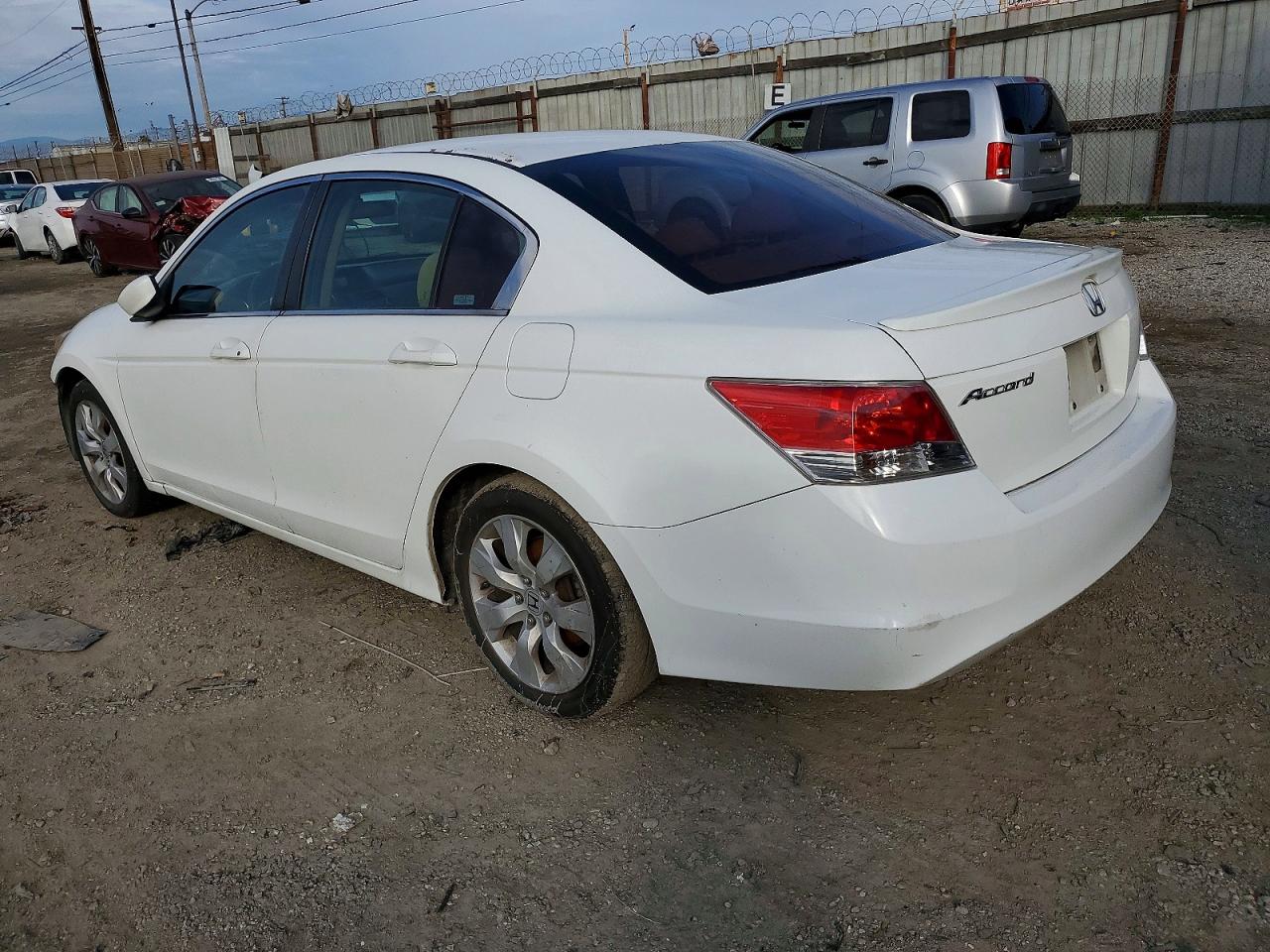 2010 HONDA ACCORD photo 2