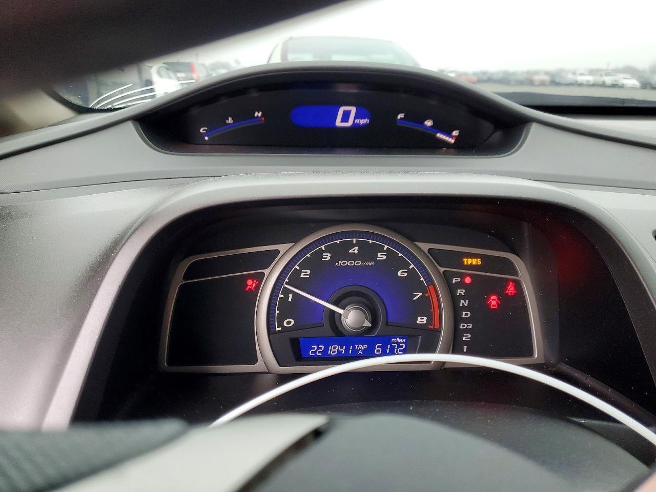 2011 HONDA CIVIC LX photo 9