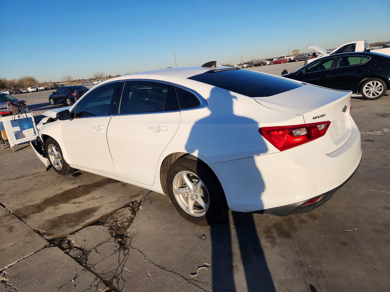 2018 CHEVROLET MALIBU LS photo 2
