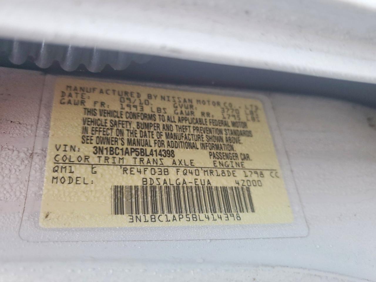 2011 NISSAN VERSA S photo 23