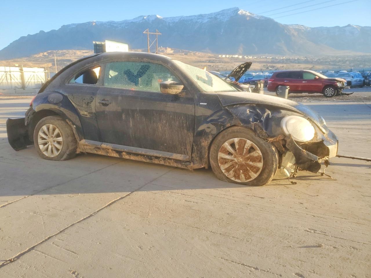 2016 VOLKSWAGEN BEETLE 1.8T photo 7