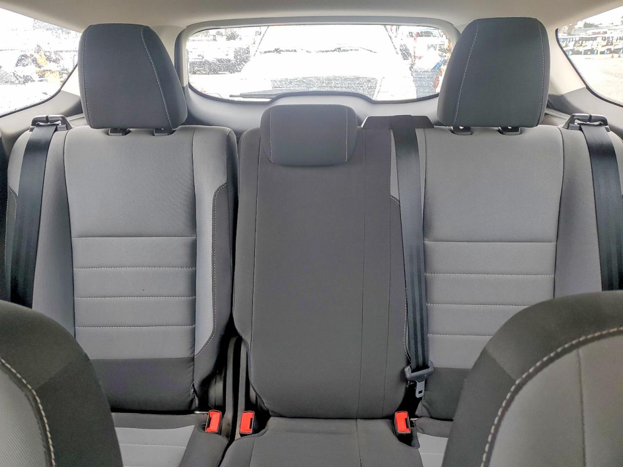 2017 FORD ESCAPE S photo 10