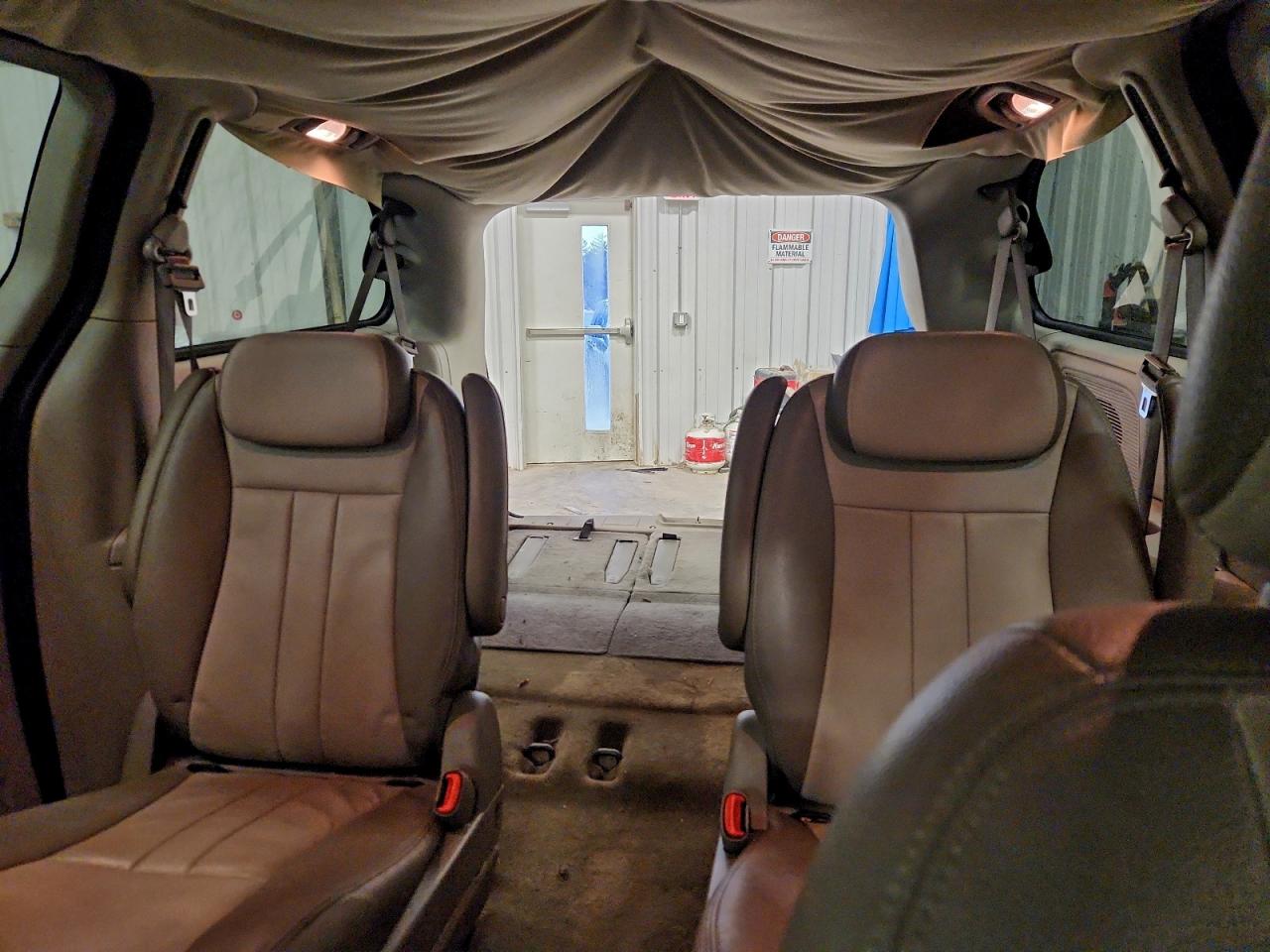 2007 CHRYSLER TOWN & COUNTRY TOURING photo 10