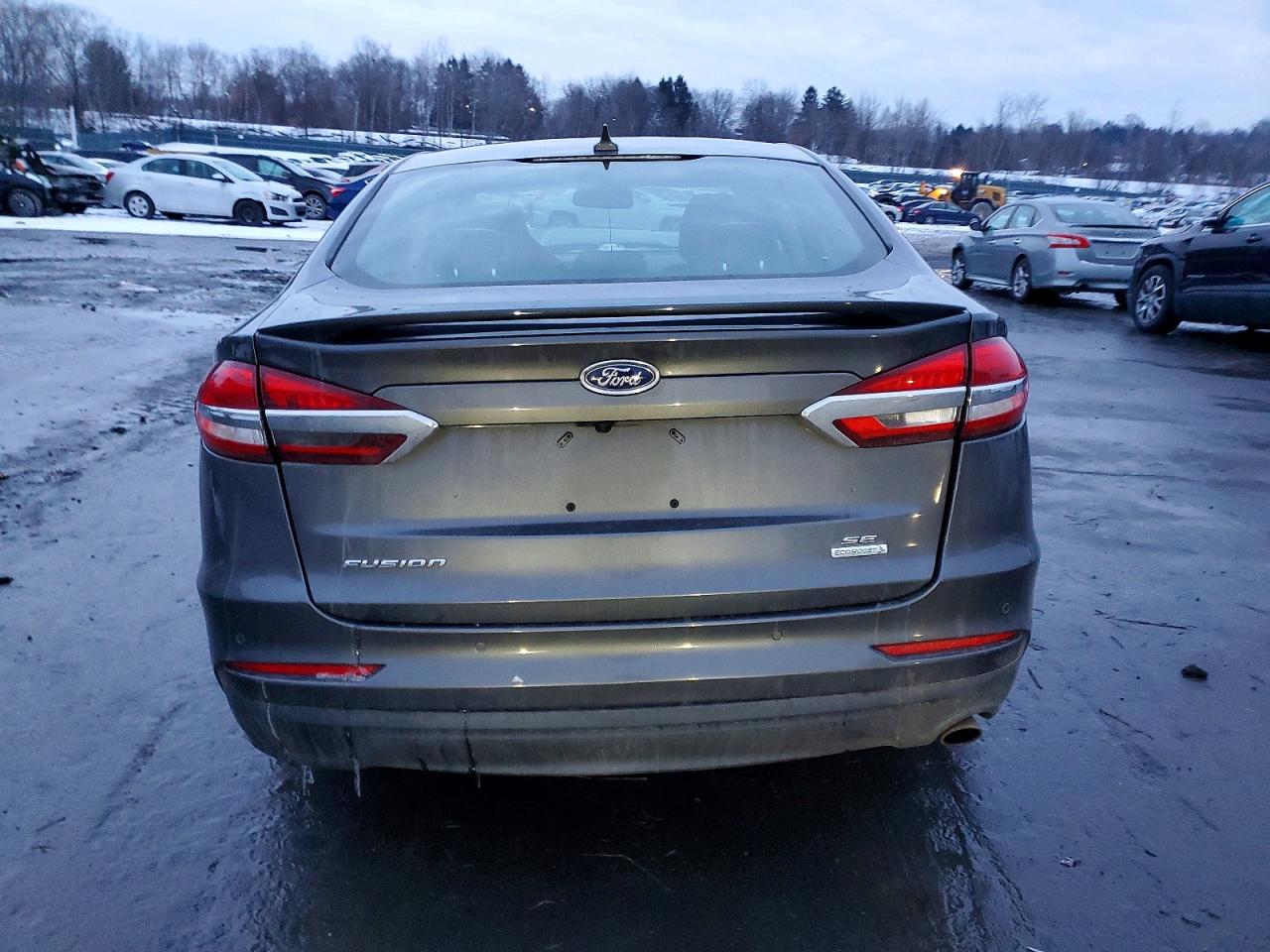 2019 FORD FUSION SE photo 6