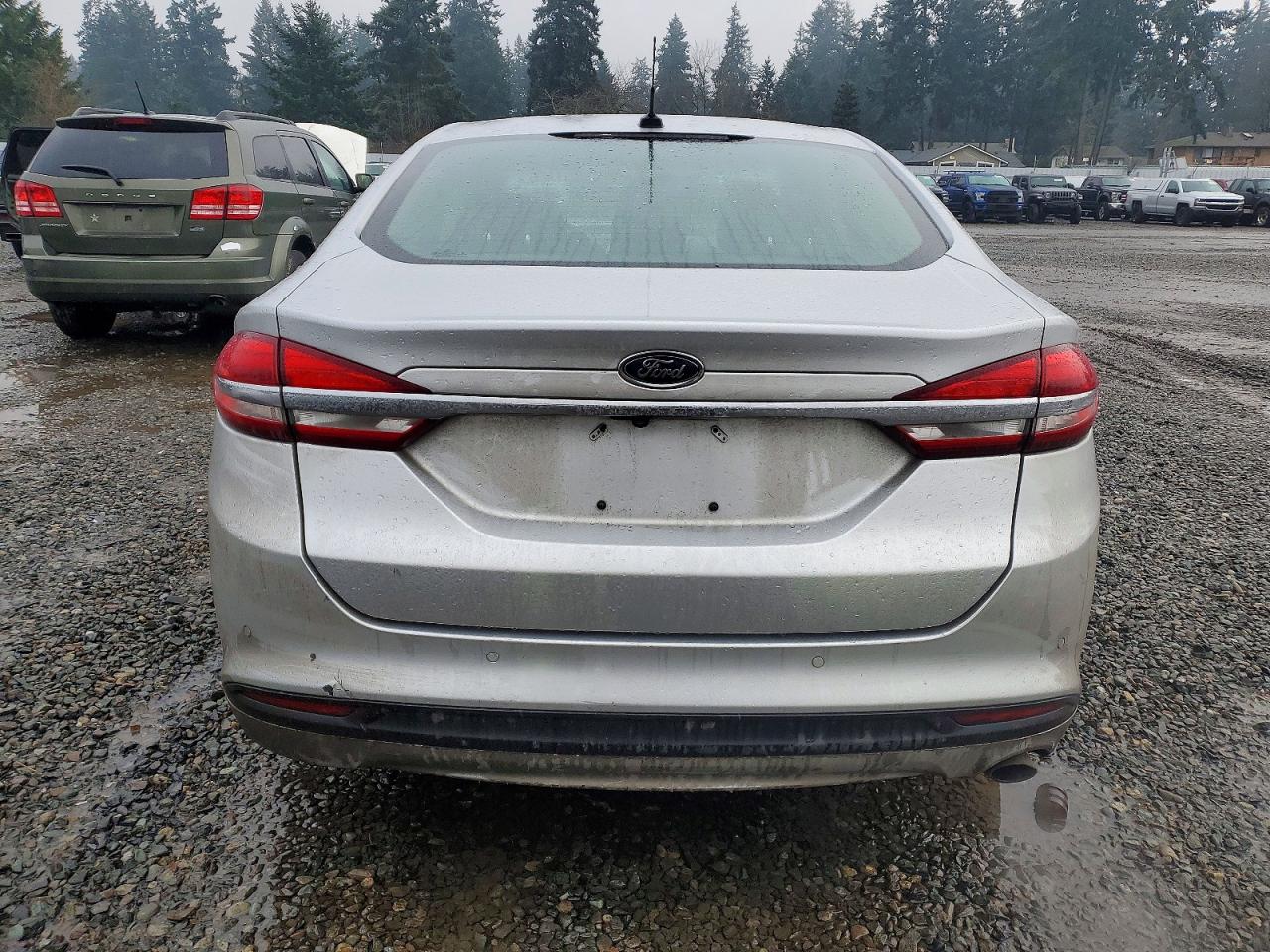 2017 FORD FUSION SE photo 6