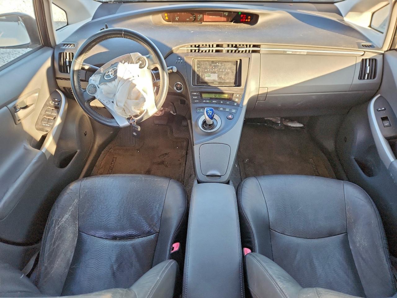 2011 TOYOTA PRIUS photo 8