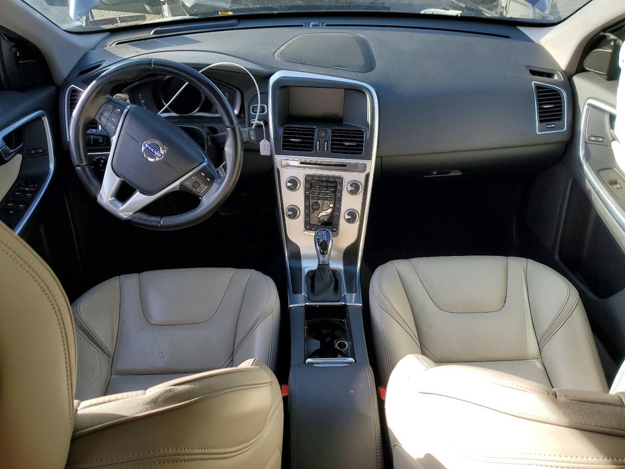 2015 VOLVO XC60 T6 PLATINUM photo 8