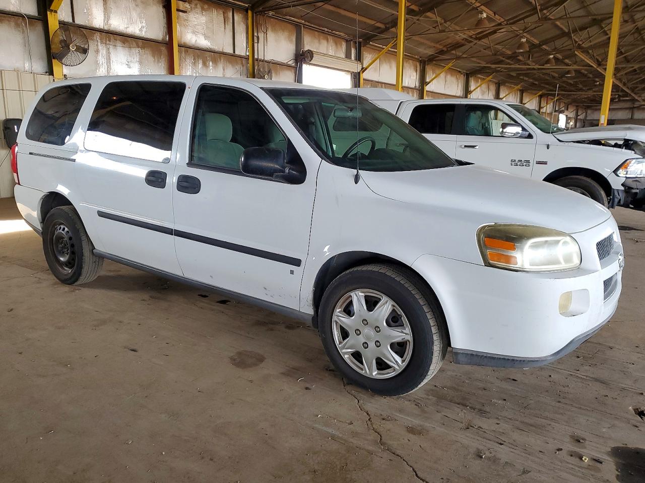 2008 CHEVROLET UPLANDER INCOMPLETE photo 4