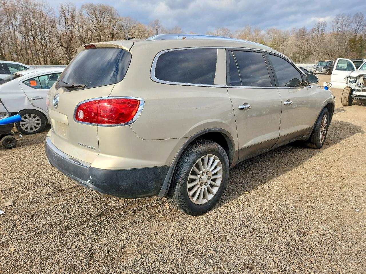 2010 BUICK ENCLAVE CX photo 3