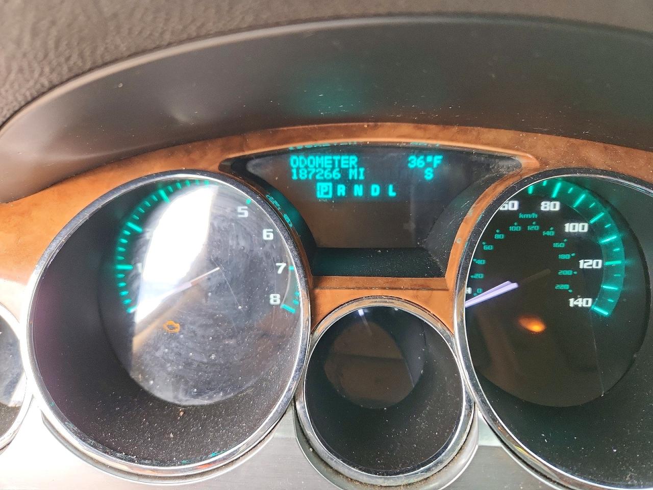 2010 BUICK ENCLAVE CX photo 9