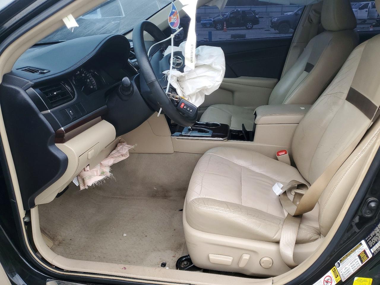 2014 TOYOTA CAMRY L photo 7