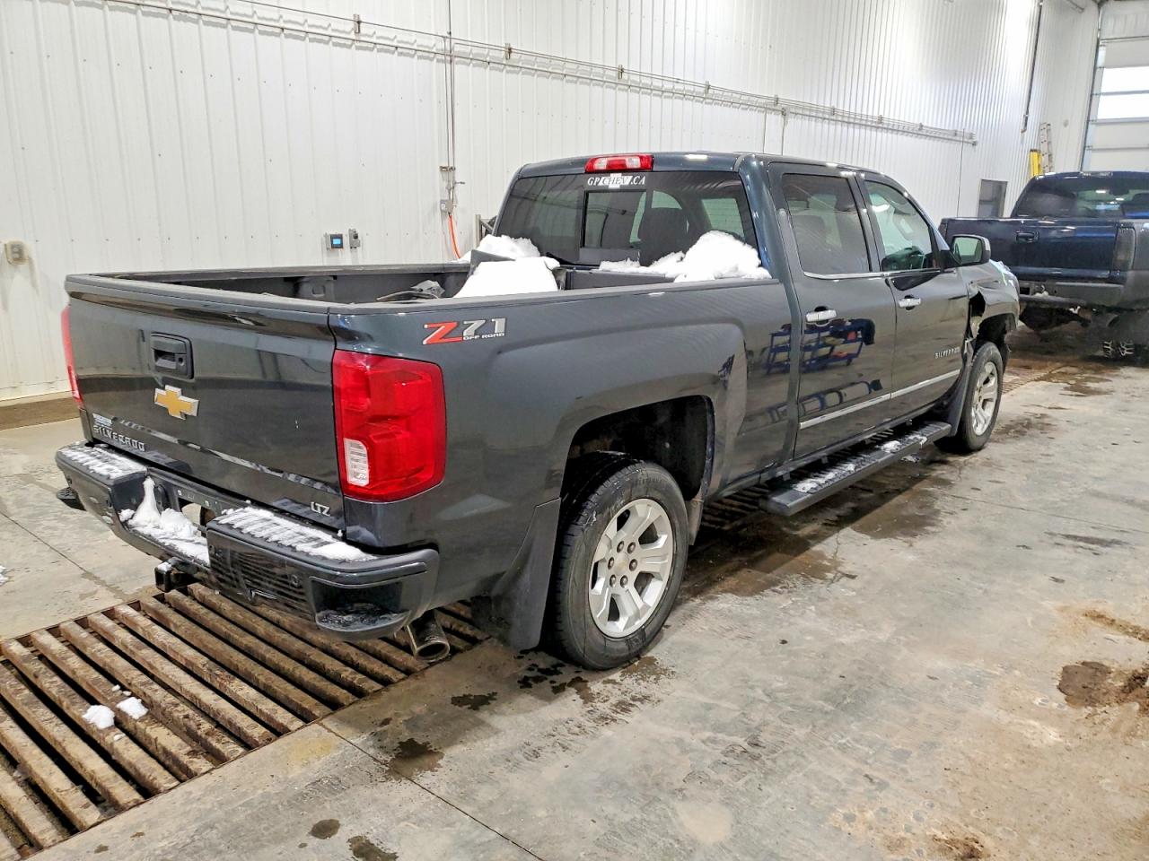2018 CHEVROLET SILVERADO K1500 LTZ photo 3