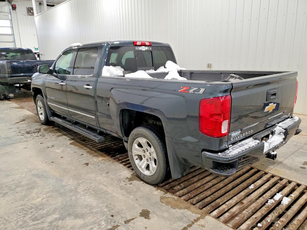 2018 CHEVROLET SILVERADO K1500 LTZ photo 2