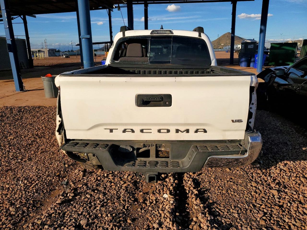 2019 TOYOTA TACOMA DOUBLE CAB photo 6