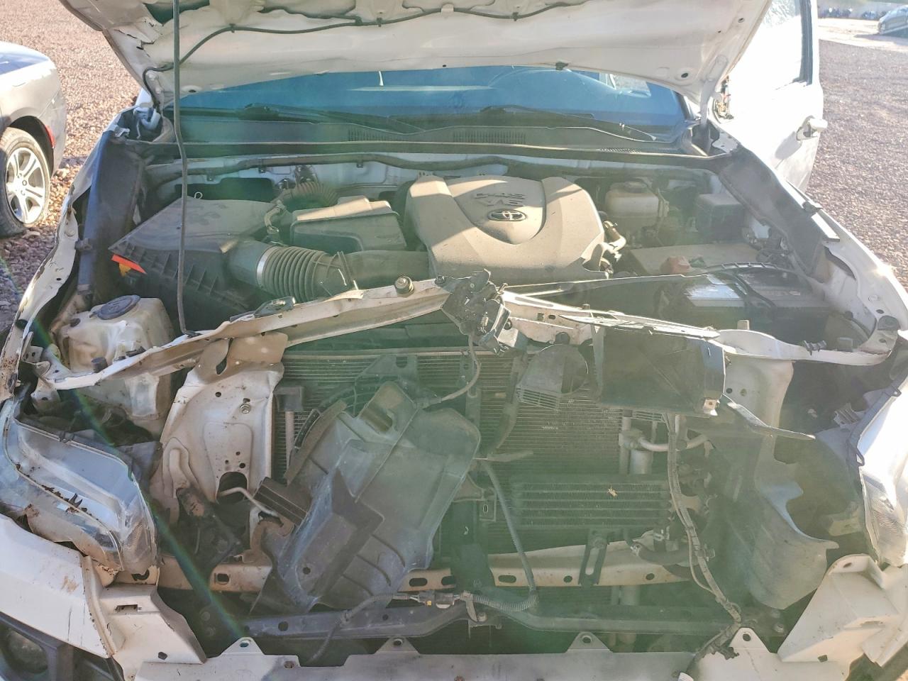 2019 TOYOTA TACOMA DOUBLE CAB photo 11