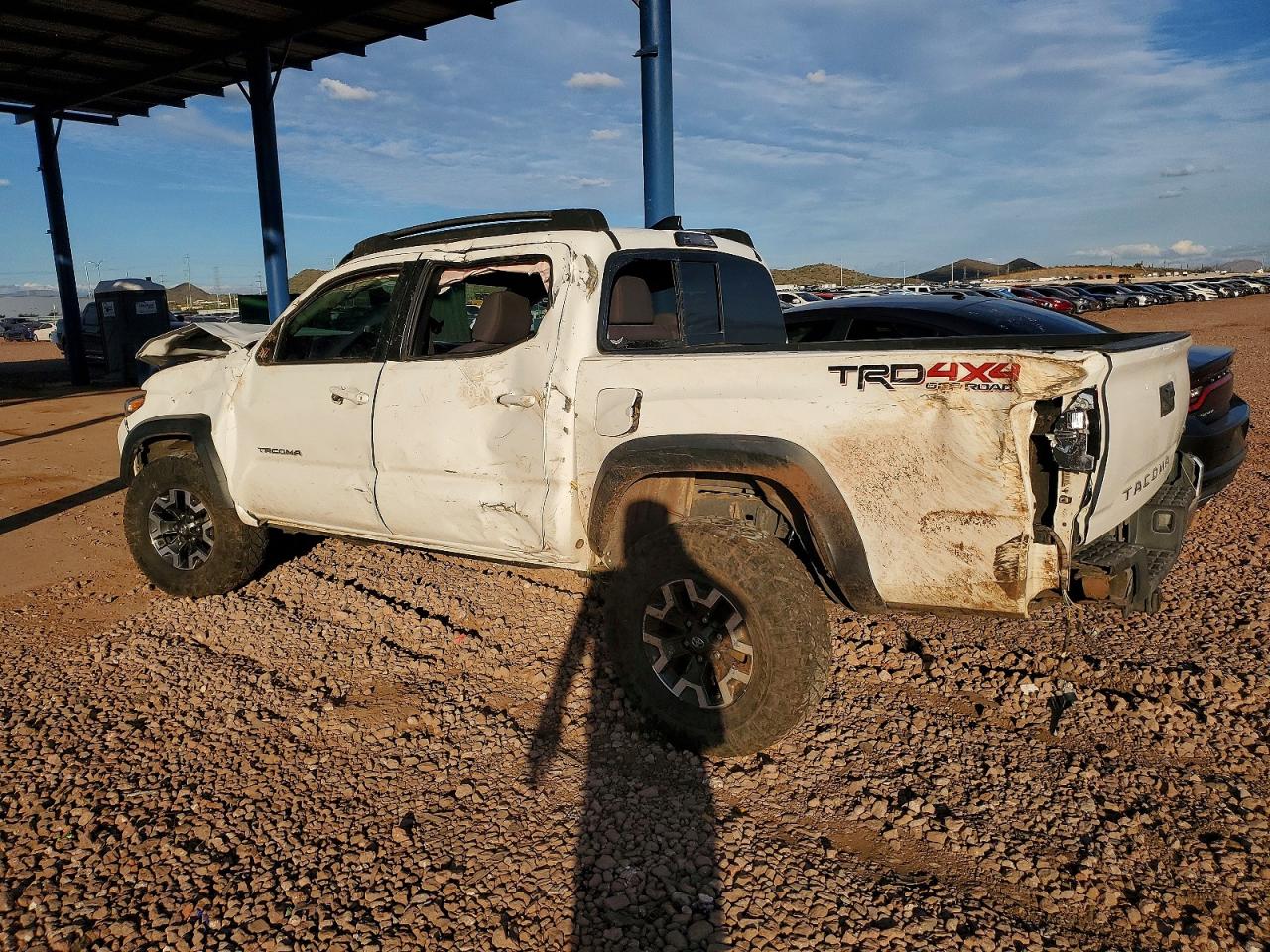 2019 TOYOTA TACOMA DOUBLE CAB photo 2