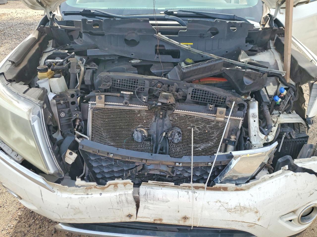 2013 NISSAN PATHFINDER S photo 12