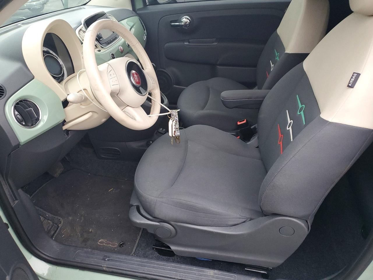 2016 FIAT 500 POP photo 7
