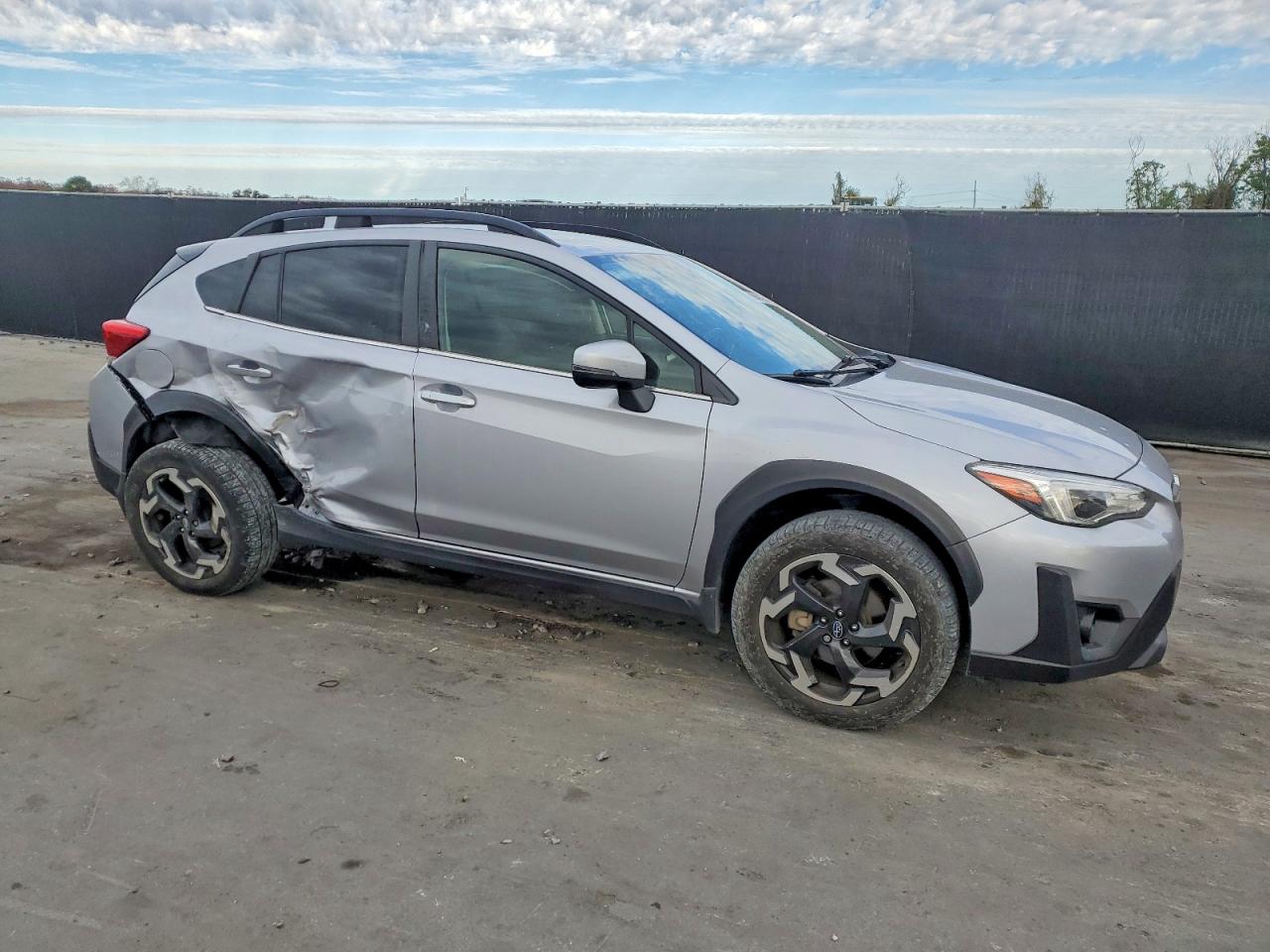 2021 SUBARU CROSSTREK LIMITED photo 4