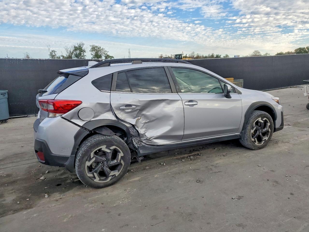 2021 SUBARU CROSSTREK LIMITED photo 3