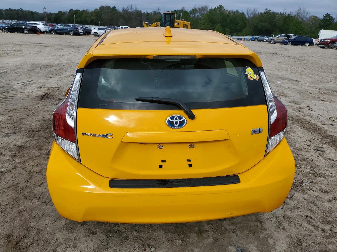 2015 TOYOTA PRIUS C photo 6