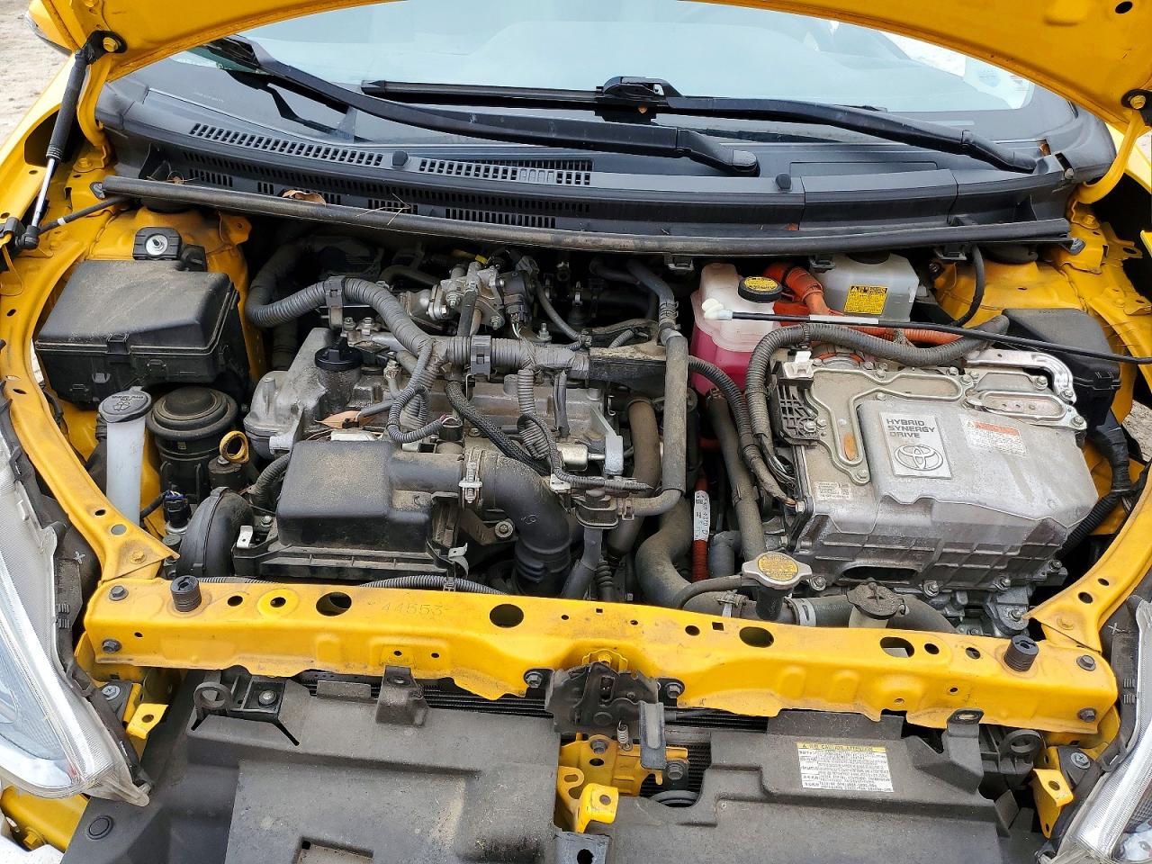 2015 TOYOTA PRIUS C photo 11