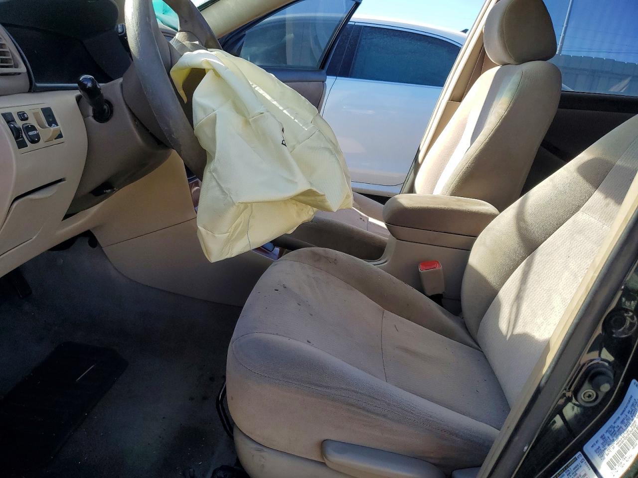 2006 TOYOTA COROLLA CE photo 7